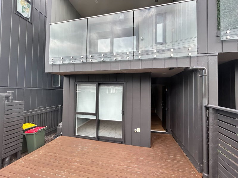 6/26 Buscomb Avenue, Henderson, Auckland - Carousel 17