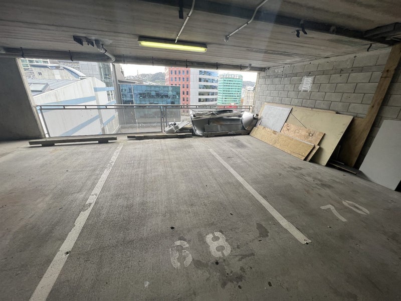 816/8 Church Street, Wellington Central, Wellington - Carousel 21