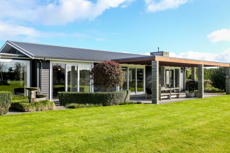 50A Richmond Road, Brixton - Carousel 1