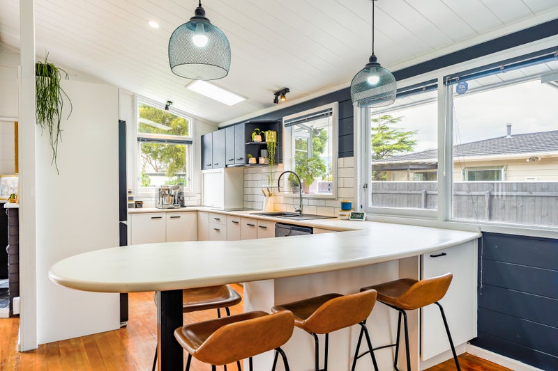 7 Bailey Grove, Trentham, Upper Hutt - Carousel 2