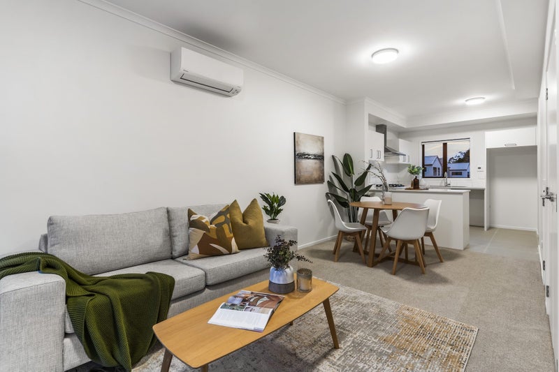 43 Manarini Road, Westgate, Auckland - Carousel 1