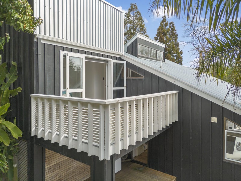 8 Awanui Place, Welcome Bay, Tauranga - Carousel 2