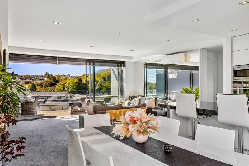 6/5 The Moorings, Two Mile Bay, Taupo - Carousel 2