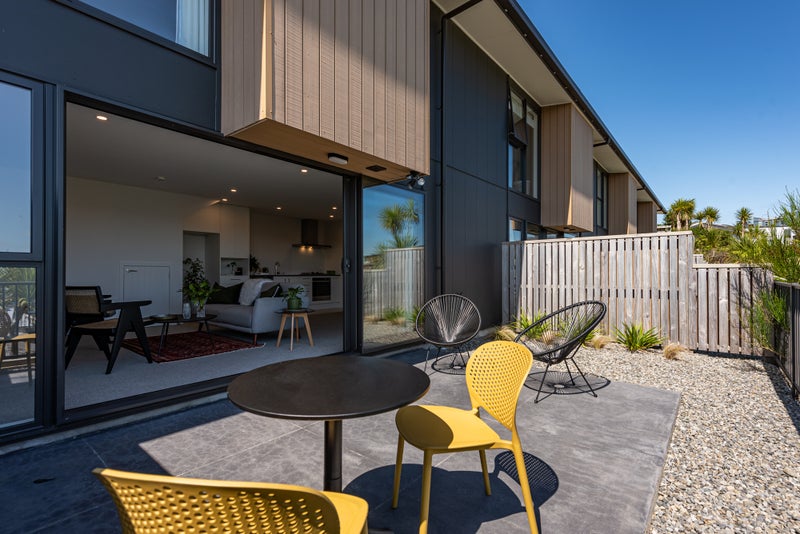 73 Woodridge Drive, Woodridge, Wellington - Carousel 1