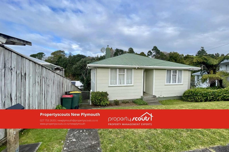 26 Banks Street, Marfell, New Plymouth - Carousel 1