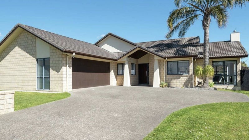 7 Gilford Place, East Tamaki Heights, Auckland - Carousel 1