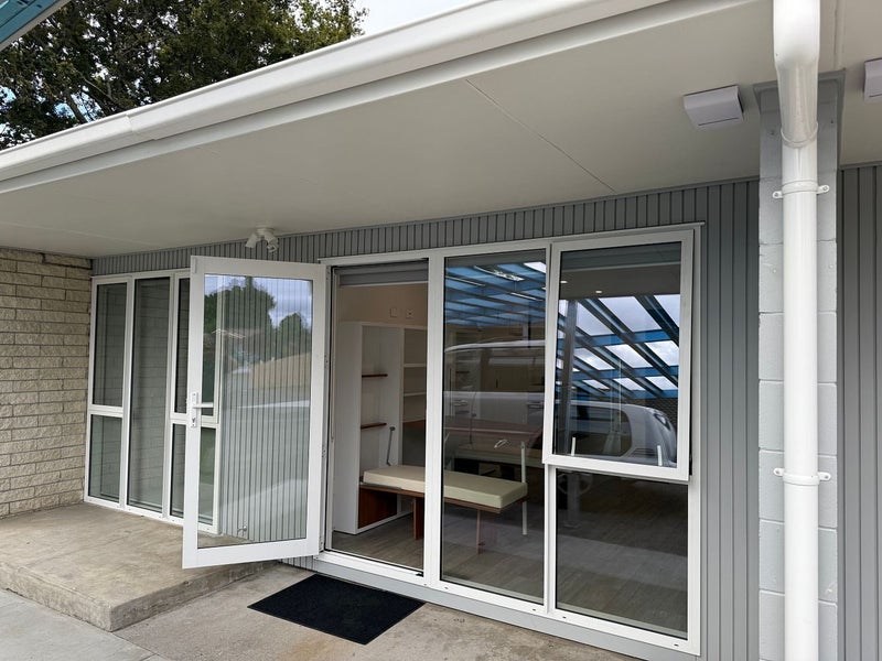 2/7 Tulloch Place, Conifer Grove, Takanini - Carousel 2