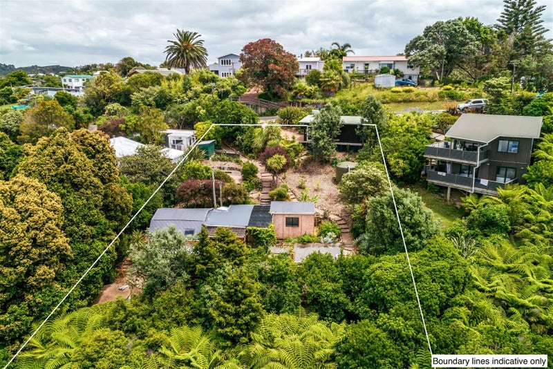 14 Wellington Road, Surfdale, Waiheke Island - Carousel 32