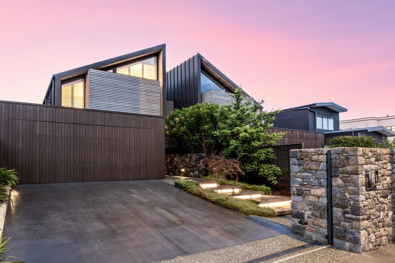 139 Peterborough Street, Christchurch Central, Christchurch - Carousel 1