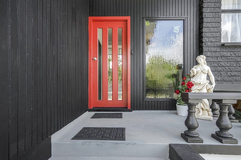 32 Chedworth Avenue, Chedworth, Hamilton - Carousel 1