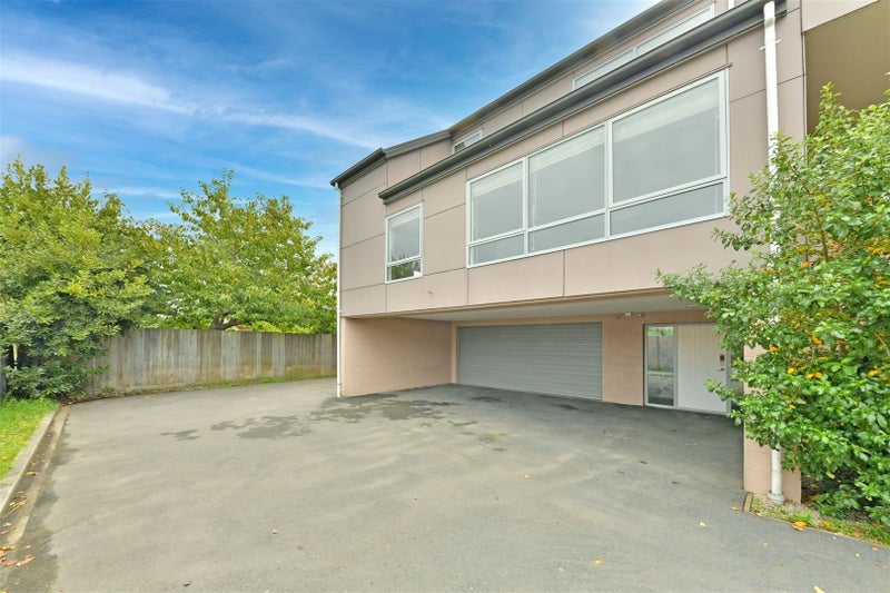 8D Broadbent Street, Riccarton, Christchurch - Carousel 15