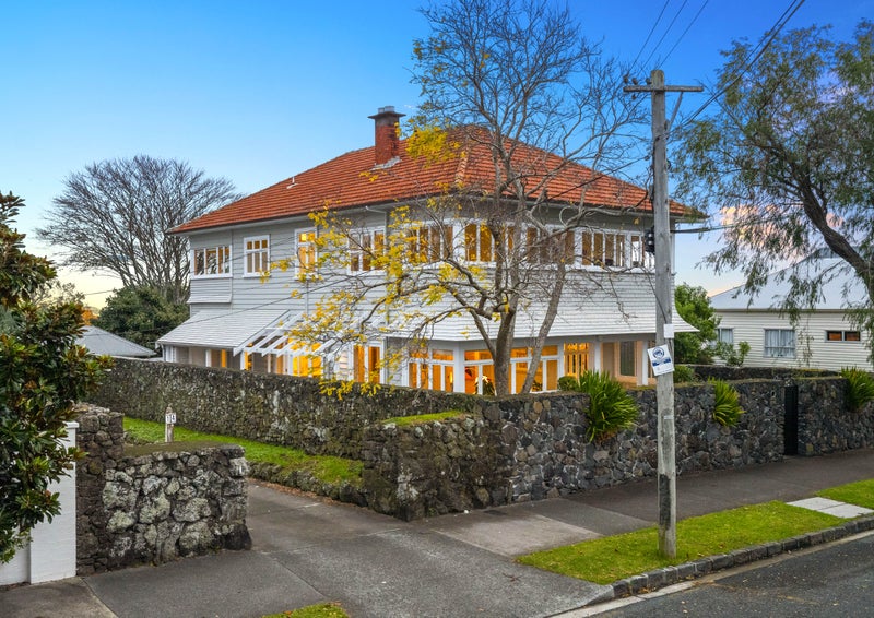 16 Grange Road, Mount Eden, Auckland - Carousel 1