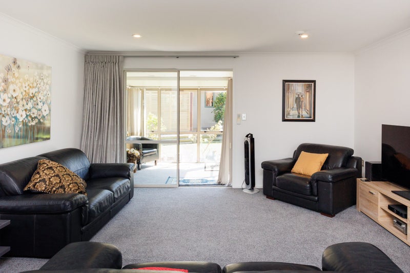 3 Foxtail Fern, Kelvin Grove, Palmerston North - Carousel 1