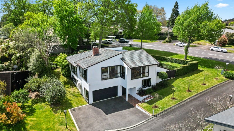 951 River Road, Queenwood, Hamilton - Carousel 1