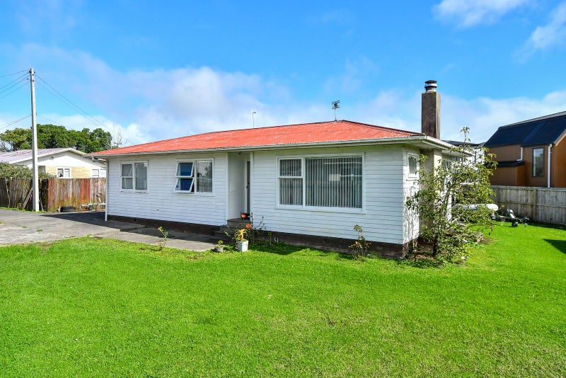 36 Hokianga Street, Mangere East, Auckland - Carousel 2