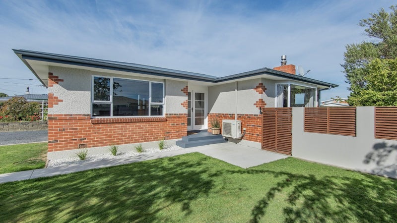 11 Tyne Street, Roslyn, Dunedin - Carousel 1