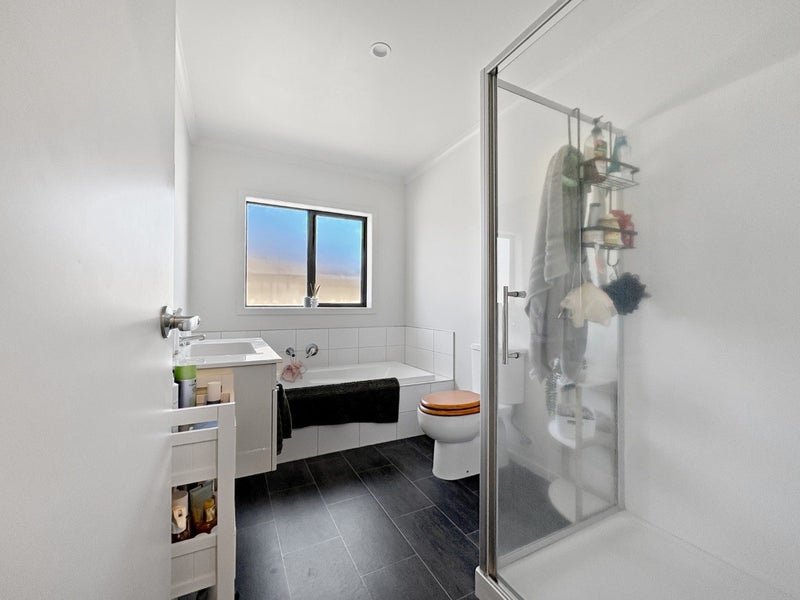 25 Waikai Close, Ruakura, Hamilton - Carousel 13