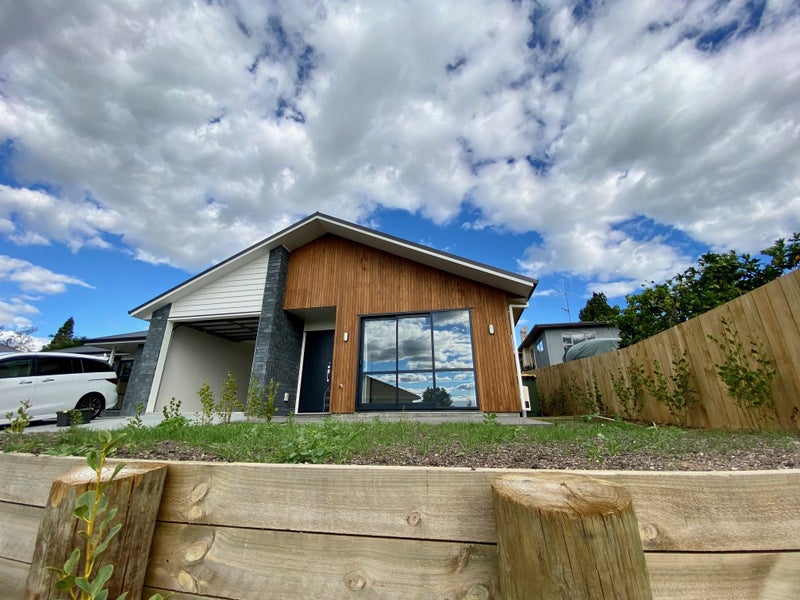 1/7 Corrin Street, Melville, Hamilton - Carousel 2