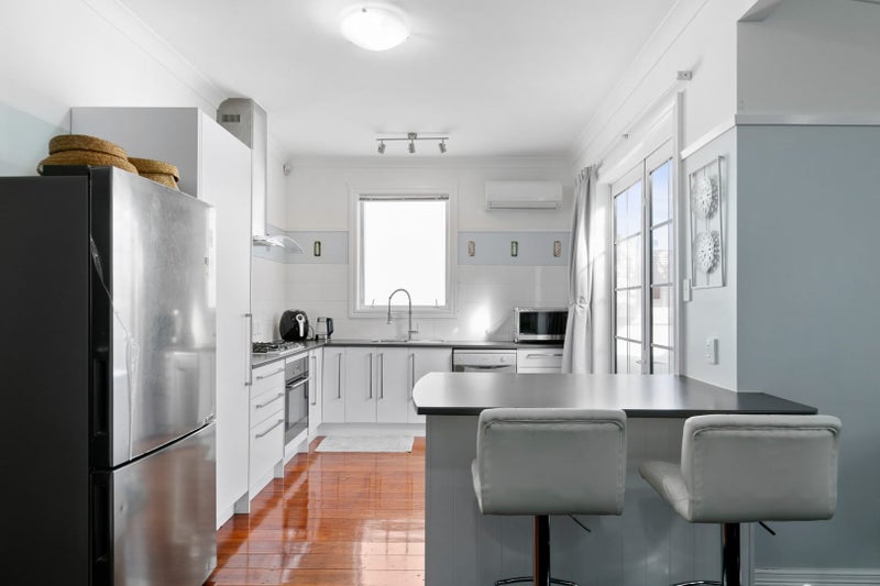 53 Awamutu Grove, Waiwhetu, Lower Hutt - Carousel 2