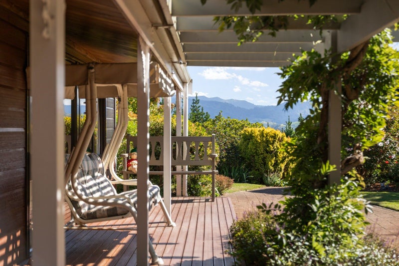 31 Ongare Point Road, Tahawai - Carousel 1