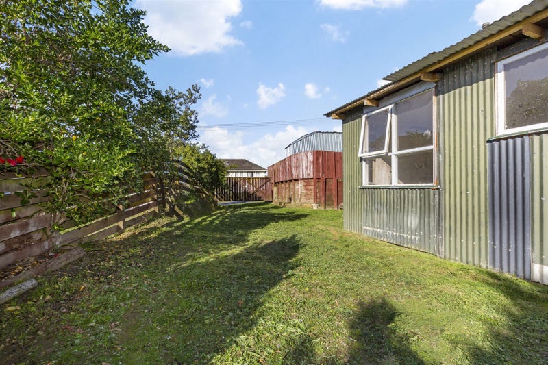 2 Ngahue Crescent, Elsdon, Porirua - Carousel 20