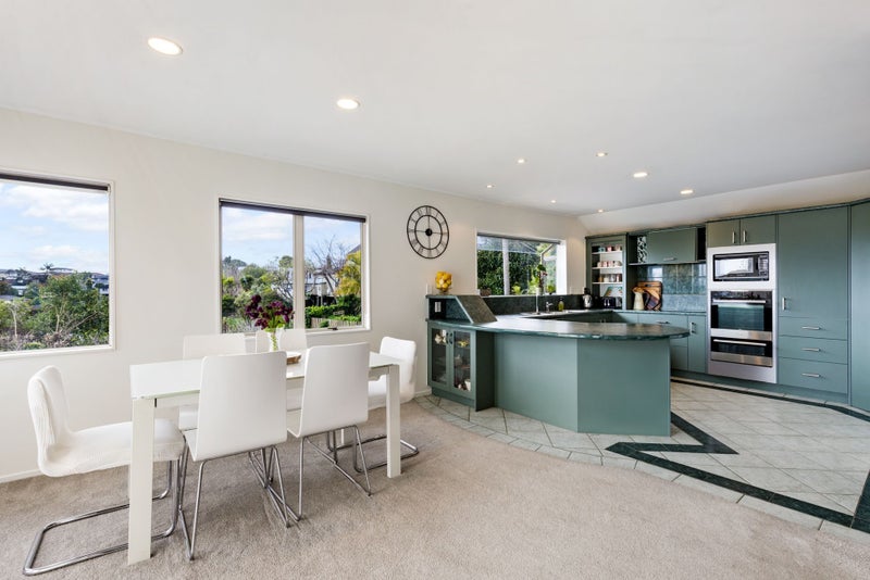 24B View Road, Shelly Park, Auckland - Carousel 2