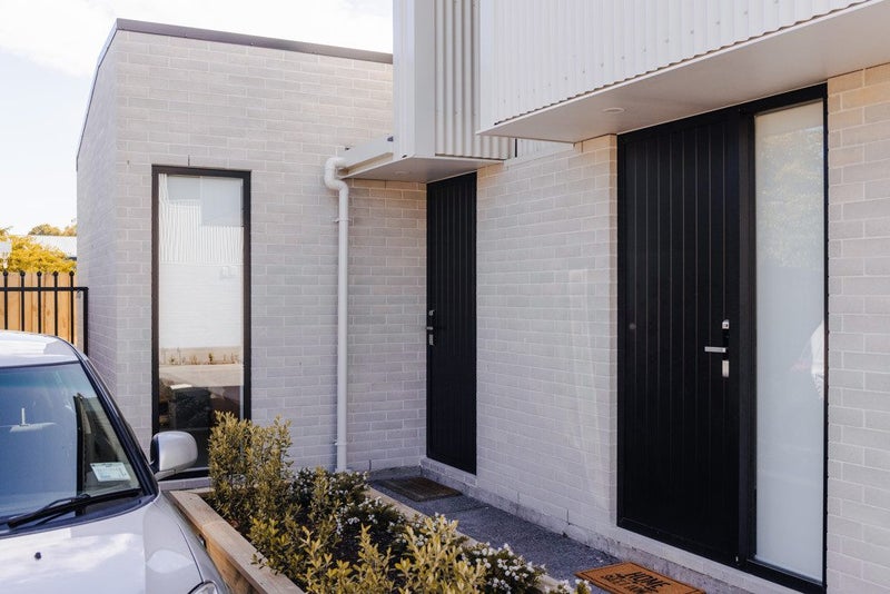 4/21 Clarence Street South, Addington, Christchurch - Carousel 2