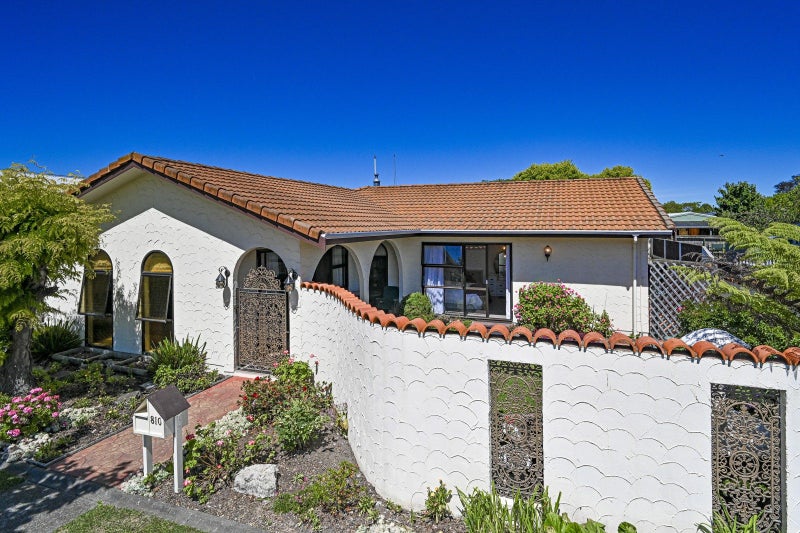 810 Eaton Road, Saint Leonards, Hastings - Carousel 1