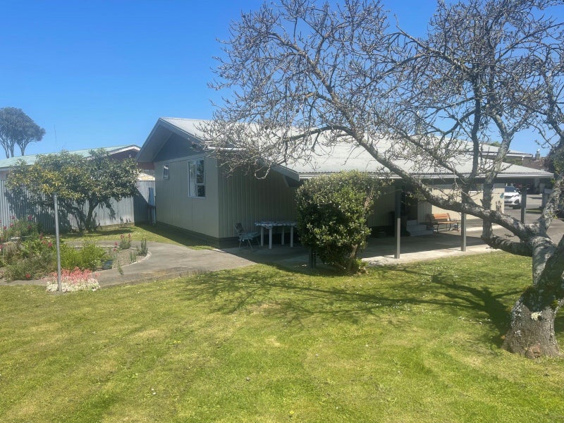 54 Liverpool Crescent, Flaxmere, Hastings - Carousel 1