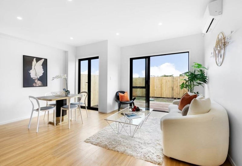 43 Matakohe Road, Westgate, Auckland - Carousel 2