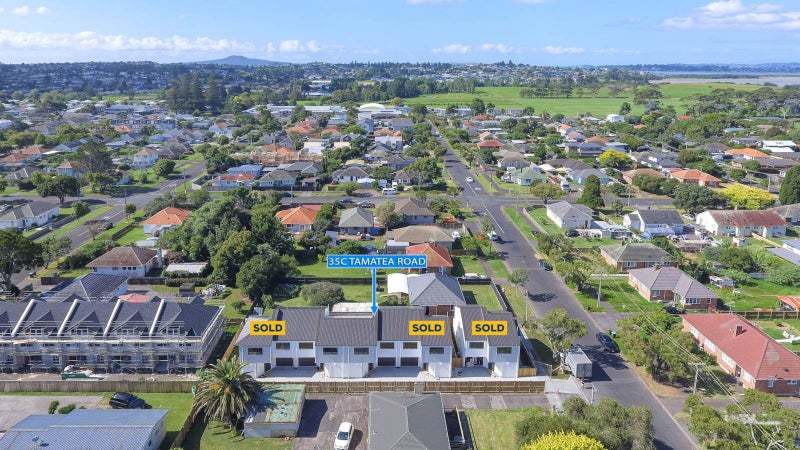 35C Tamatea Avenue, Point England, Auckland - Carousel 2