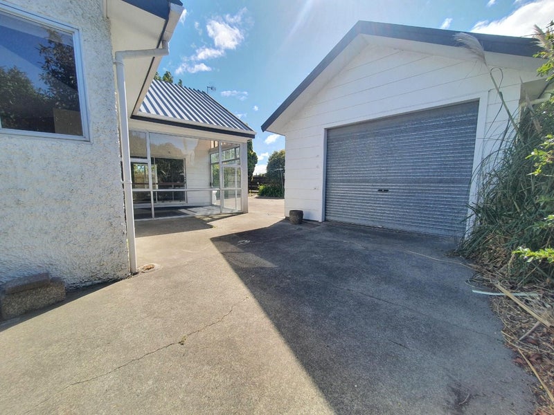 39 Kaimanawa Street, Kelvin Grove, Palmerston North - Carousel 2