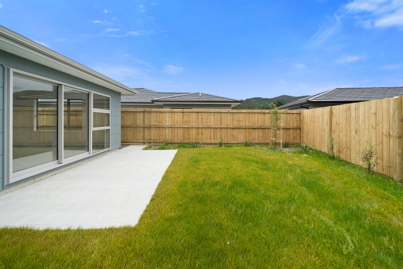13 Brian Hughes Road, Wainuiomata, Lower Hutt - Carousel 20