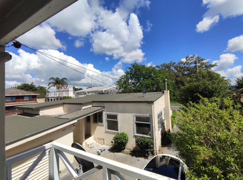 2/38 Killarney Street, Takapuna, Auckland - Carousel 1