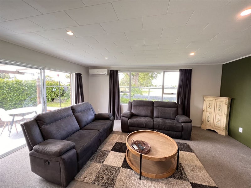 2/6 Sycamore Lane, Sockburn, Christchurch - Carousel 15