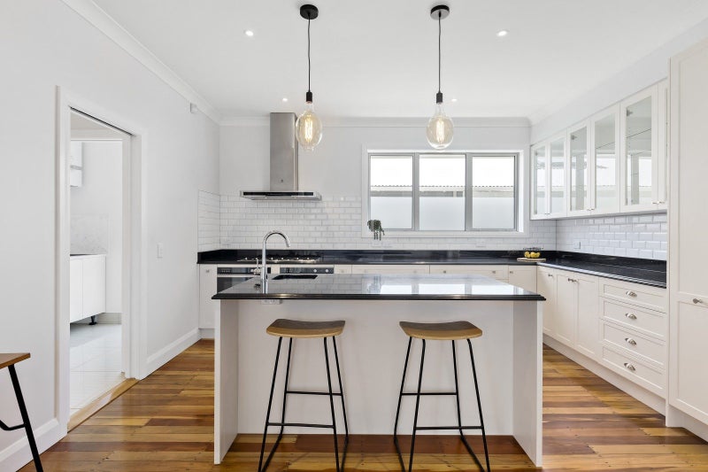 74 Oroua Street, Eastbourne, Lower Hutt - Carousel 1