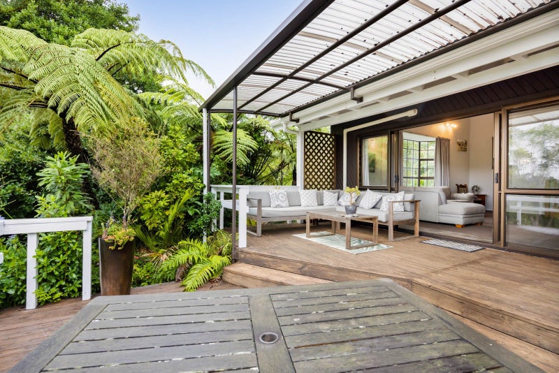 101 Ridgewood Drive, New Plymouth, New Plymouth, Taranaki - Carousel 1