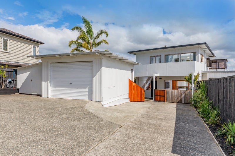 2/29 Carlisle Road, Torbay, Auckland - Carousel 1