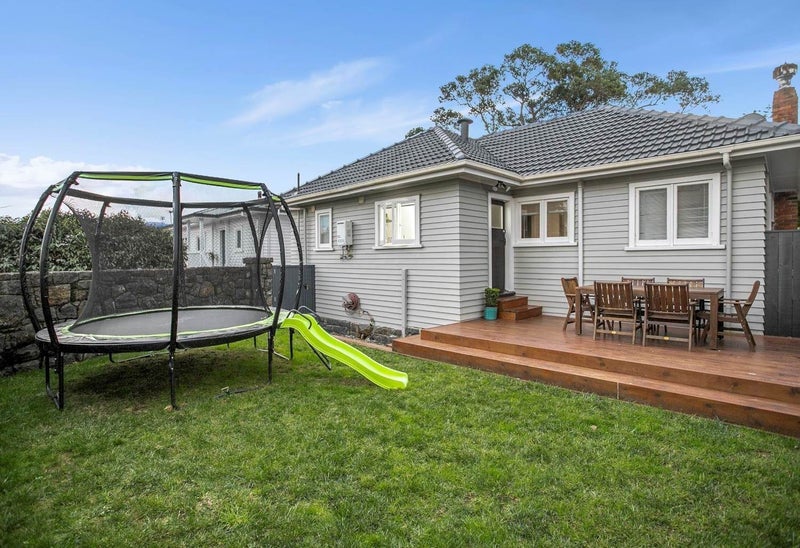 39 Tawa Road, Onehunga, Auckland - Carousel 2
