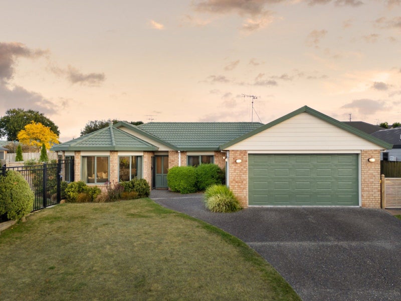 9 Northmeadow Drive, Rototuna, Hamilton - Carousel 1