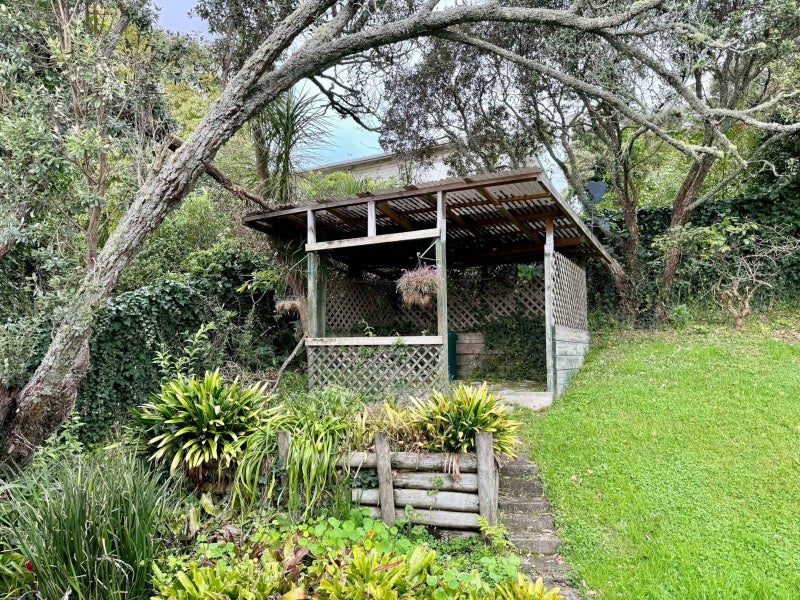 18 Nor'East Drive, Northcross, Auckland - Carousel 20