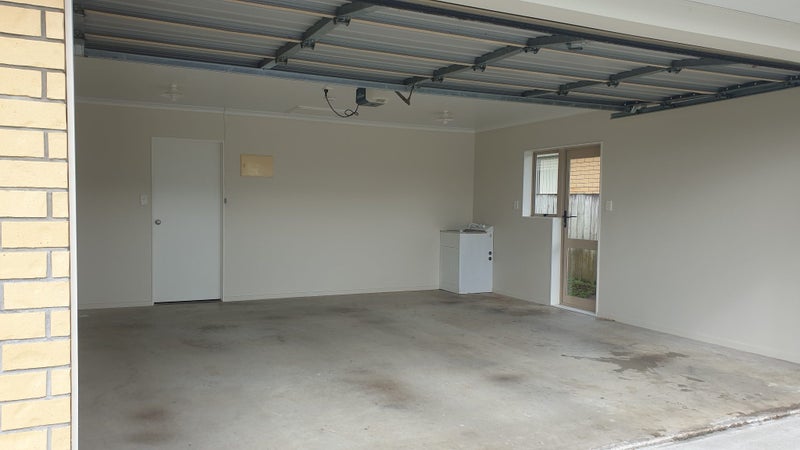 8 Neesons Way, Glendene, Auckland - Carousel 23