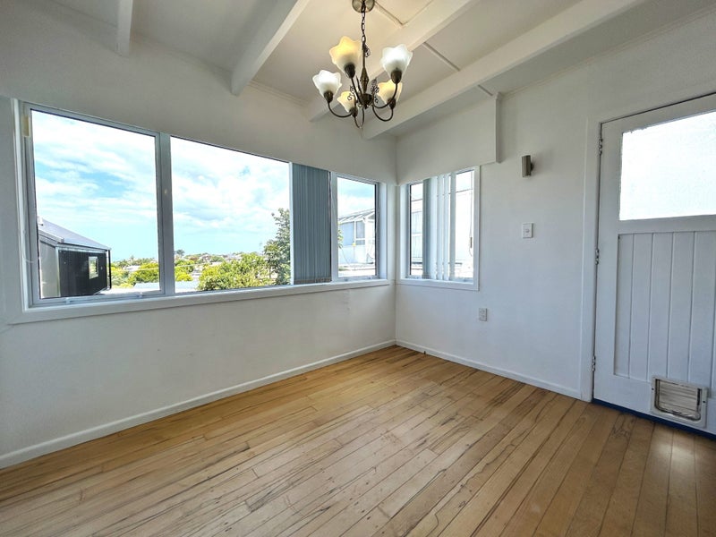 772 Whangaparaoa Road, Manly, Whangaparaoa - Carousel 2