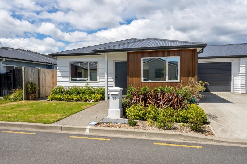 14 Ron Fawcett Way, Wainuiomata, Lower Hutt - Carousel 1