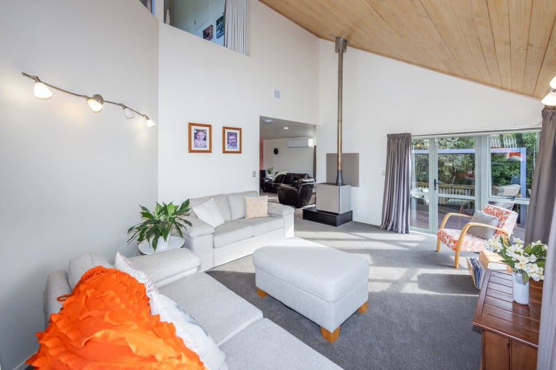 116 Amanda Avenue, Dinsdale, Hamilton - Carousel 2