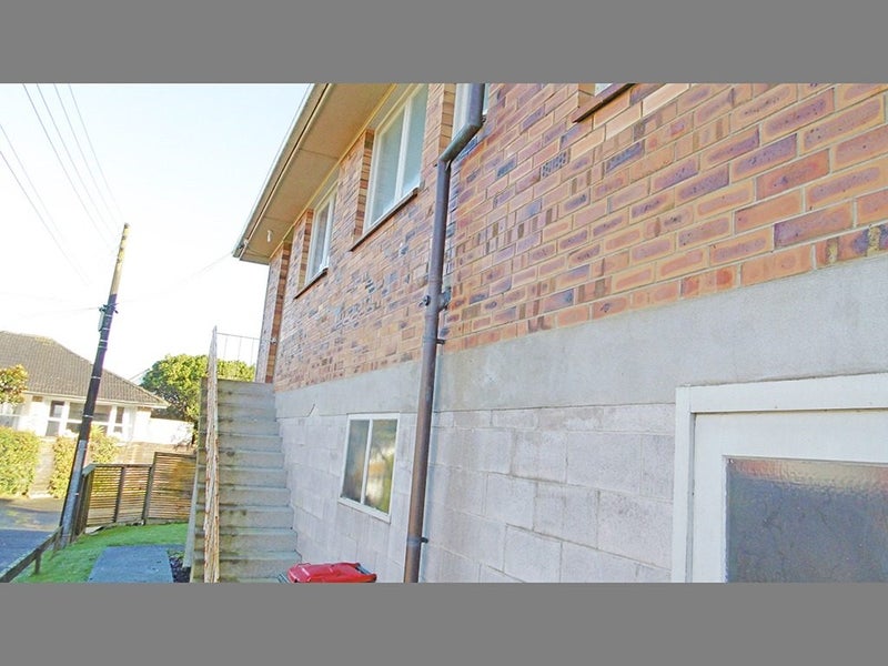 2/10 Shirley Road, Grey Lynn, Auckland - Carousel 16