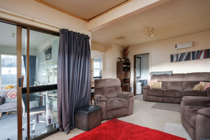 1 Aerodrome Road, Elgin, Gisborne - Carousel 2