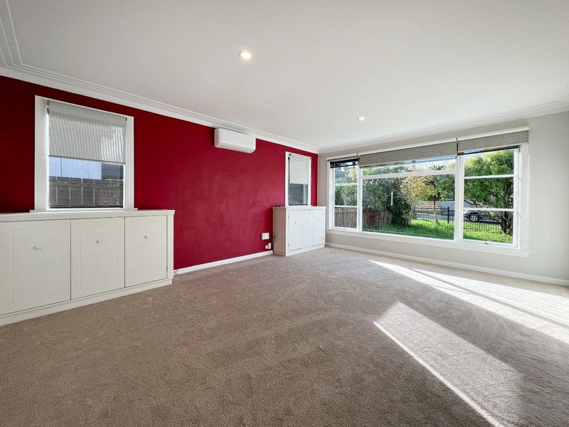 27 Kings Road, Panmure, Auckland - Carousel 2