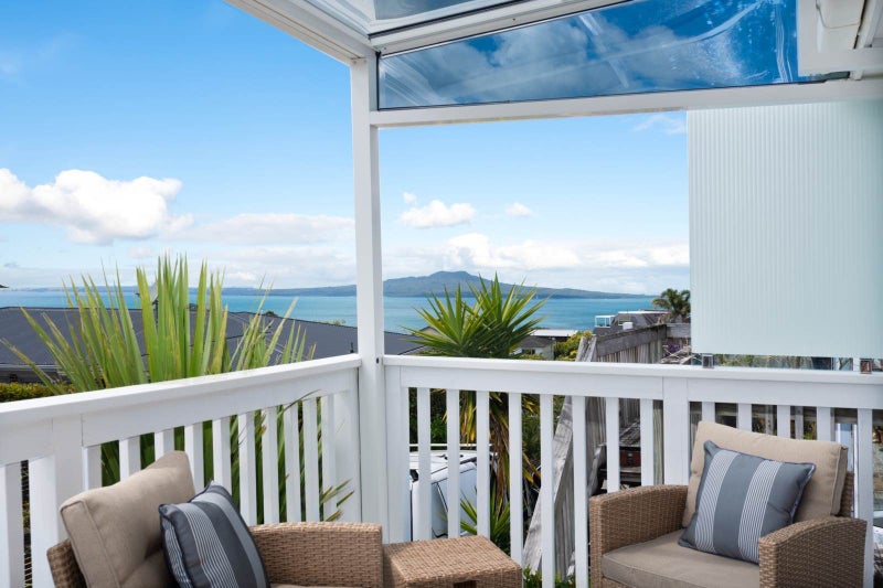 3/73 Castor Bay Road, Castor Bay, Auckland - Carousel 1