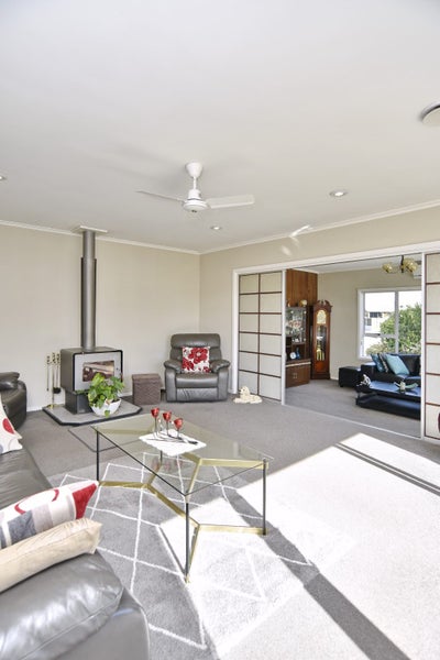 30 Wychwood Crescent, Bishopdale, Christchurch - Carousel 29